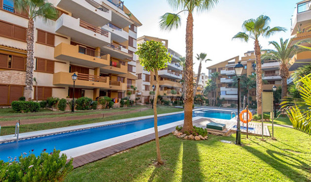 Resale - Apartment / flat - Punta Prima - Costa Blanca