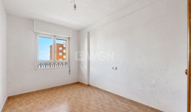 Resale - Apartment / flat - Punta Prima - Costa Blanca