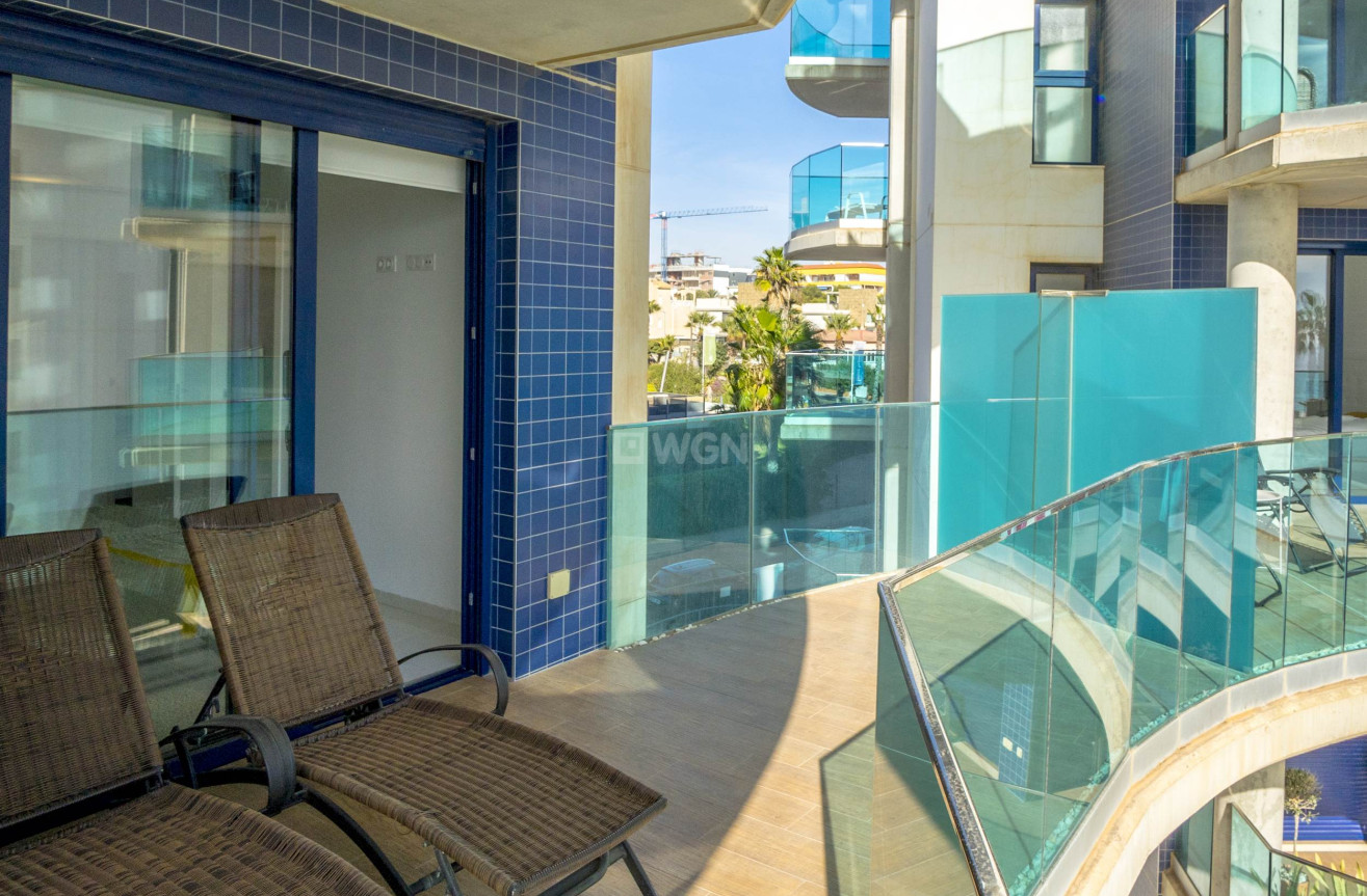 Resale - Apartment / flat - Punta Prima - Costa Blanca