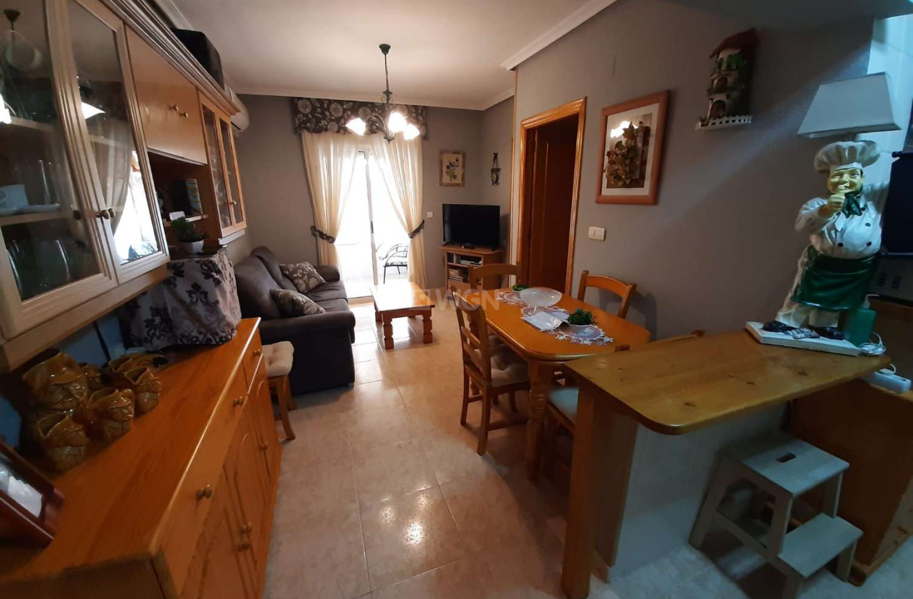 Resale - Apartment / flat - Torrevieja - Costa Blanca