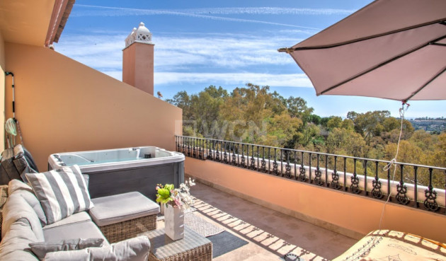 Resale - Penthouse - Nueva Andalucía - Costa del Sol