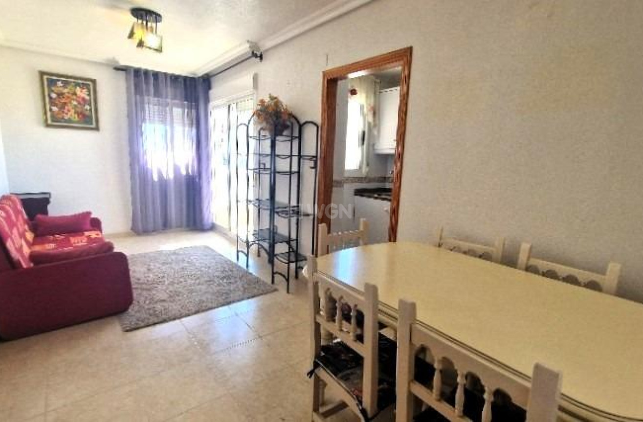 Resale - Apartment / flat - Torrevieja - Nueva Torrevieja