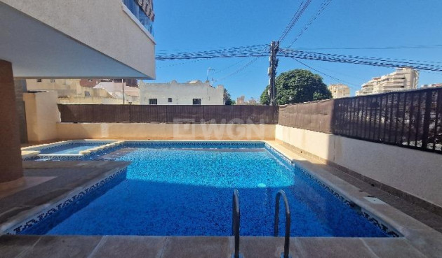 Resale - Apartment / flat - Torrevieja - Nueva Torrevieja