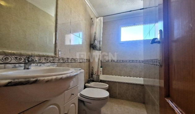 Resale - Apartment / flat - Torrevieja - Nueva Torrevieja