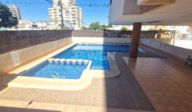 Odsprzedaż - Mieszkanie w bloku - Torrevieja - Nueva Torrevieja