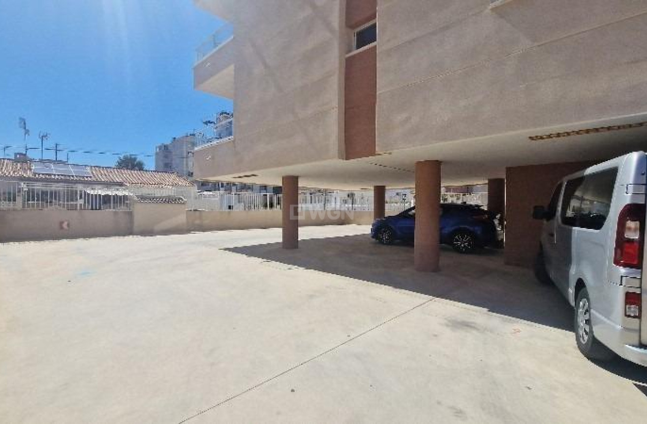 Resale - Apartment / flat - Torrevieja - Nueva Torrevieja