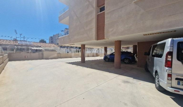 Resale - Apartment / flat - Torrevieja - Nueva Torrevieja