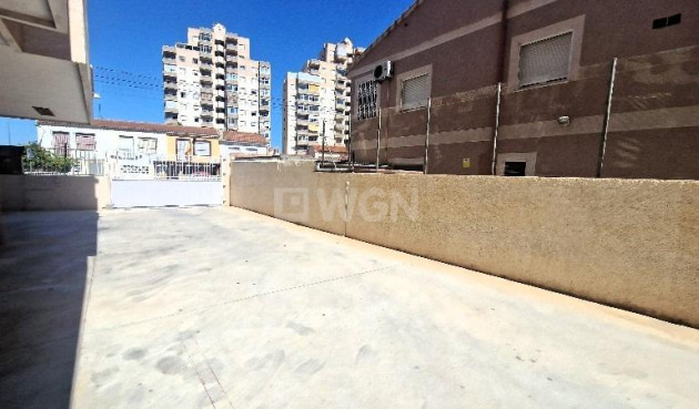 Odsprzedaż - Mieszkanie w bloku - Torrevieja - Nueva Torrevieja