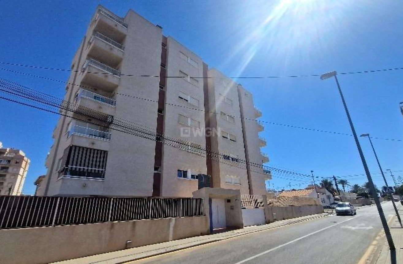 Odsprzedaż - Mieszkanie w bloku - Torrevieja - Nueva Torrevieja