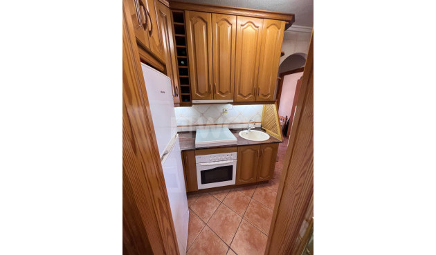 Resale - Apartment / flat - Torrevieja - Eliseos Playa