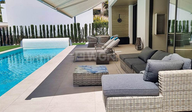 Resale - Villa - Orihuela - Las Colinas Golf