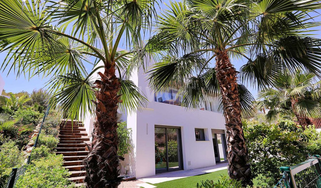 Resale - Villa - Orihuela - Las Colinas Golf