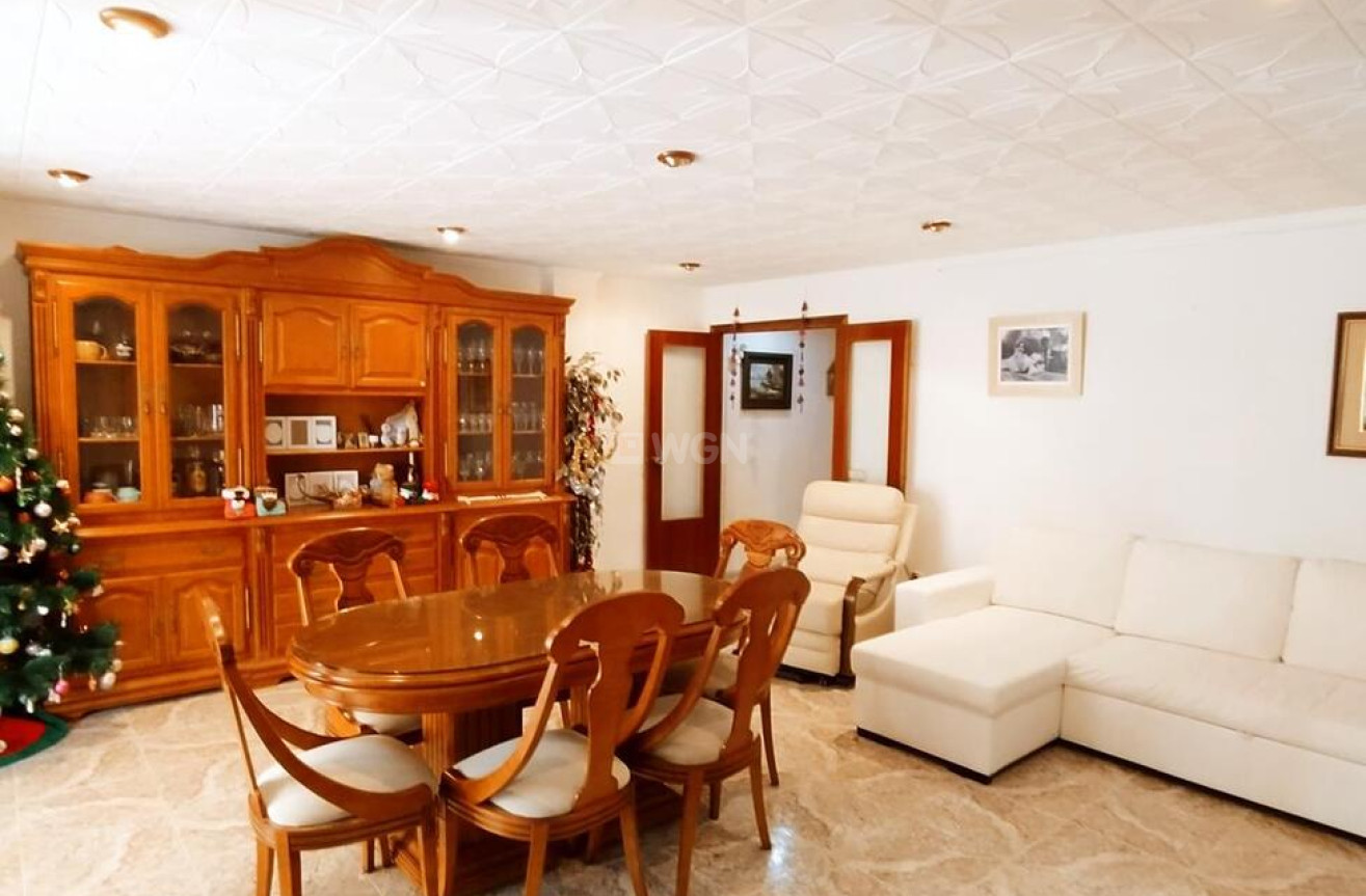 Resale - Apartment / flat - Torrevieja - Acequion