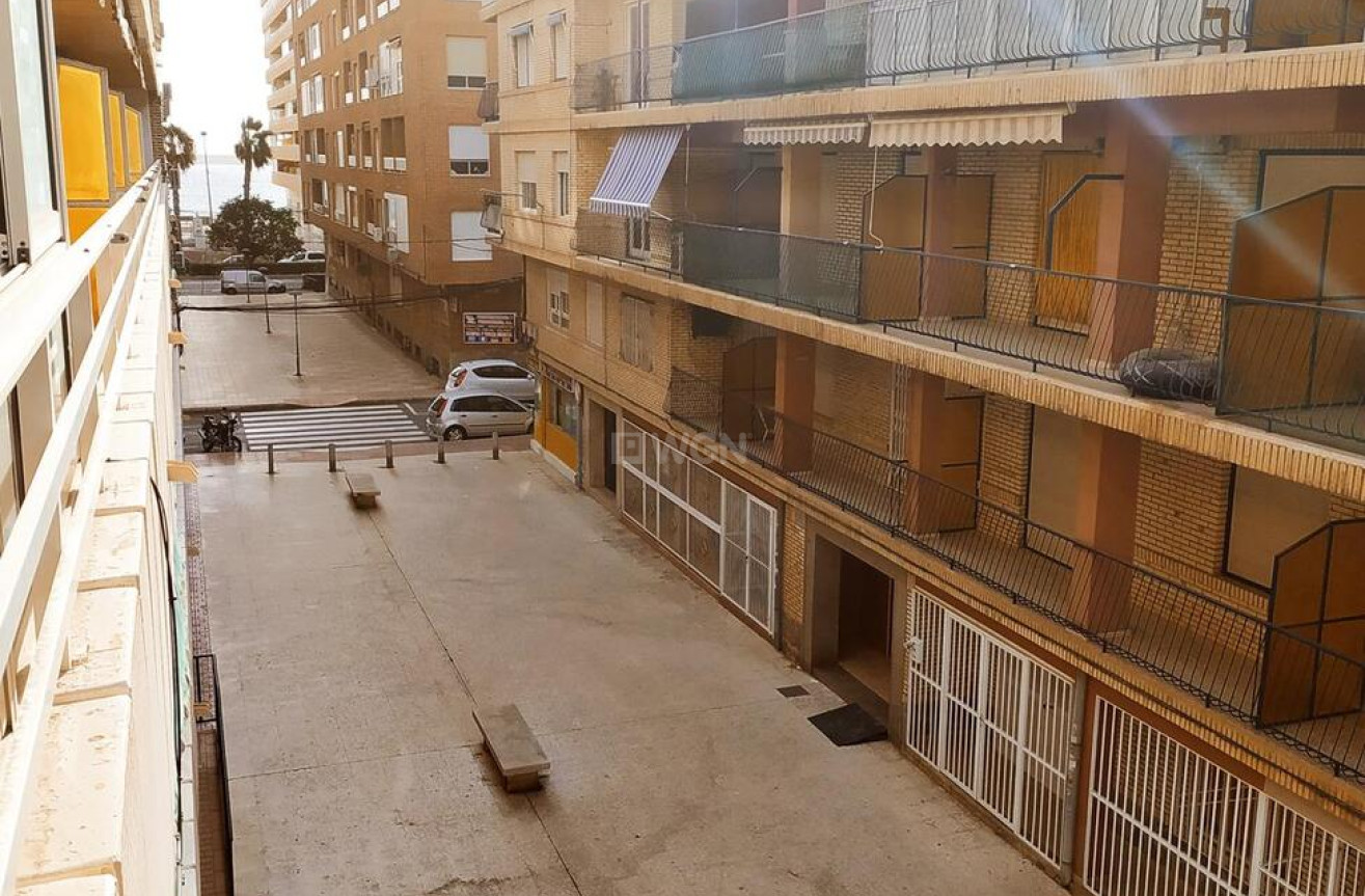 Resale - Apartment / flat - Torrevieja - Acequion