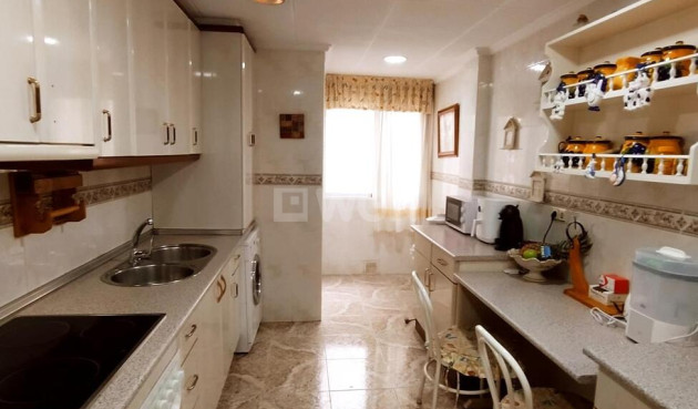 Resale - Apartment / flat - Torrevieja - Acequion