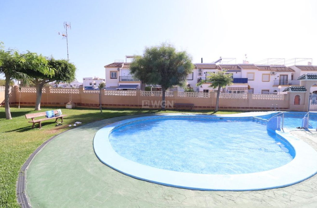 Odsprzedaż - Bungalow - Orihuela Costa - Costa Blanca