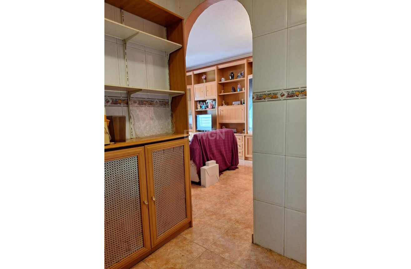 Resale - Apartment / flat - Torrevieja - Costa Blanca