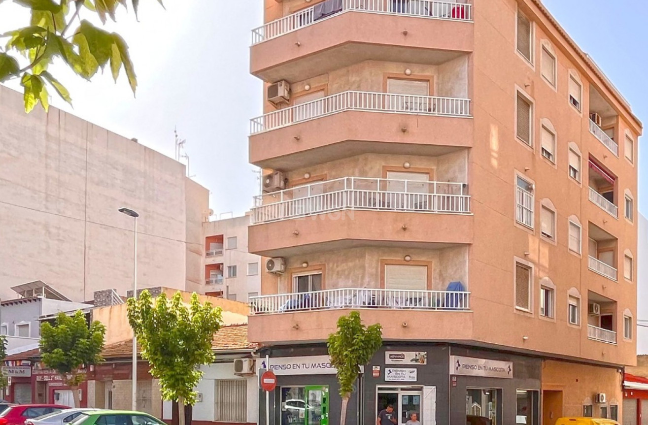 Odsprzedaż - Mieszkanie w bloku - Torrevieja - Costa Blanca