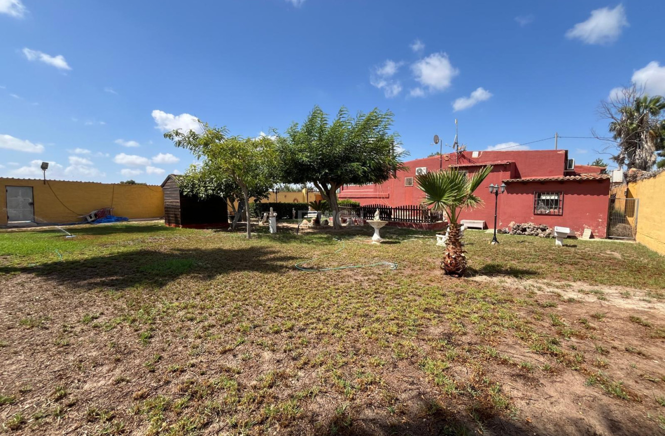 Resale - Villa - Dolores - Camino De La Cebada