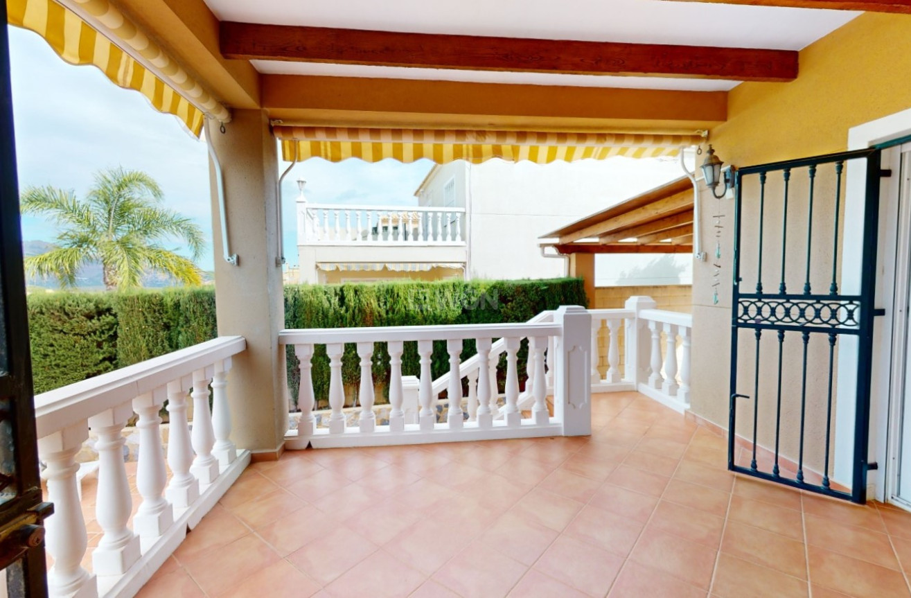 Resale - Townhouse - La Nucía - Costa Blanca