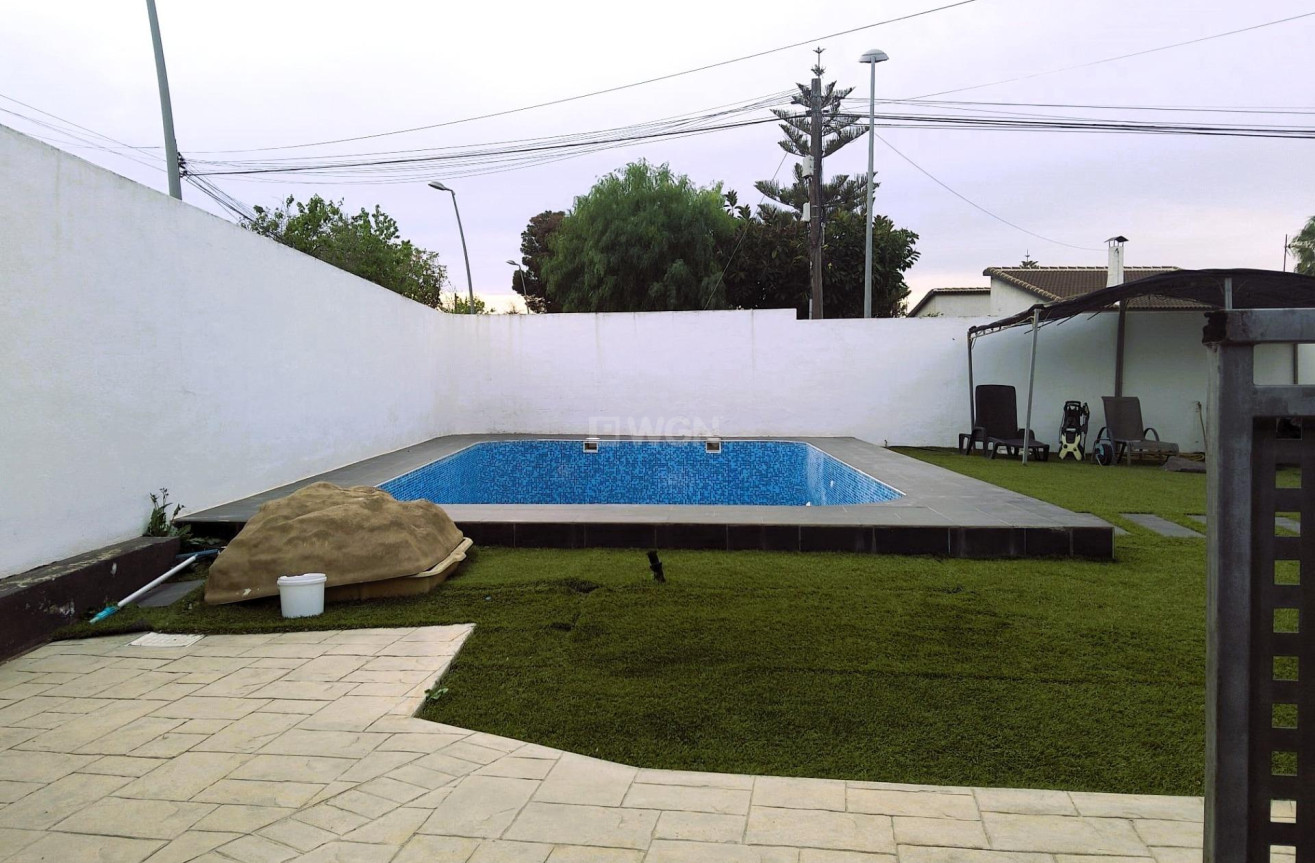 Resale - Villa - Torrevieja - Costa Blanca