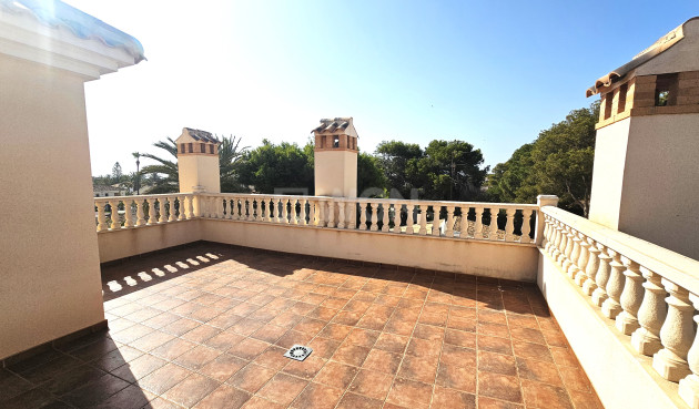 Odsprzedaż - Villa - Cabo Roig - Costa Blanca