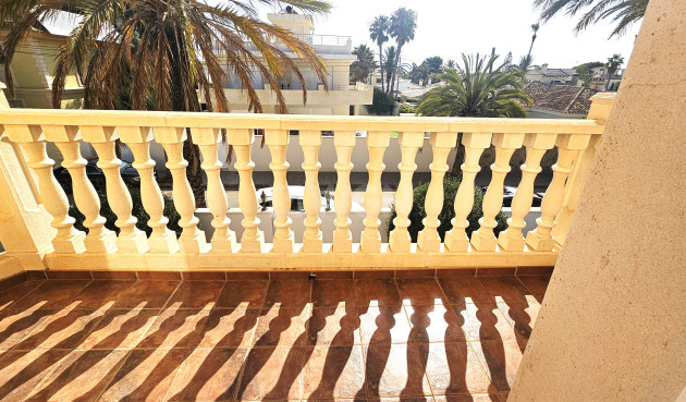 Resale - Villa - Cabo Roig - Costa Blanca