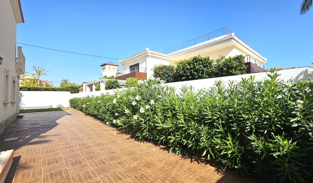 Resale - Villa - Cabo Roig - Costa Blanca