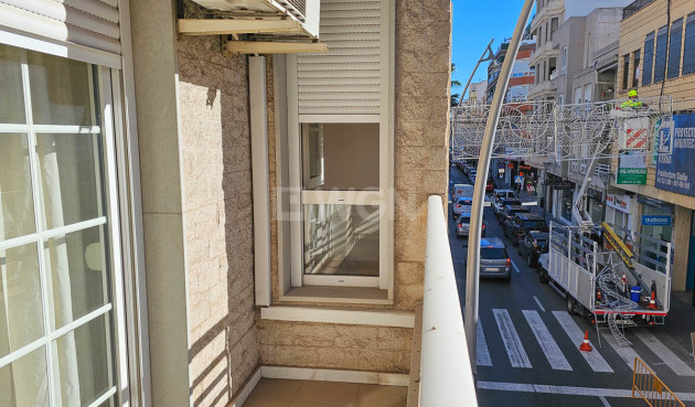 Resale - Apartment / flat - Torrevieja - Costa Blanca