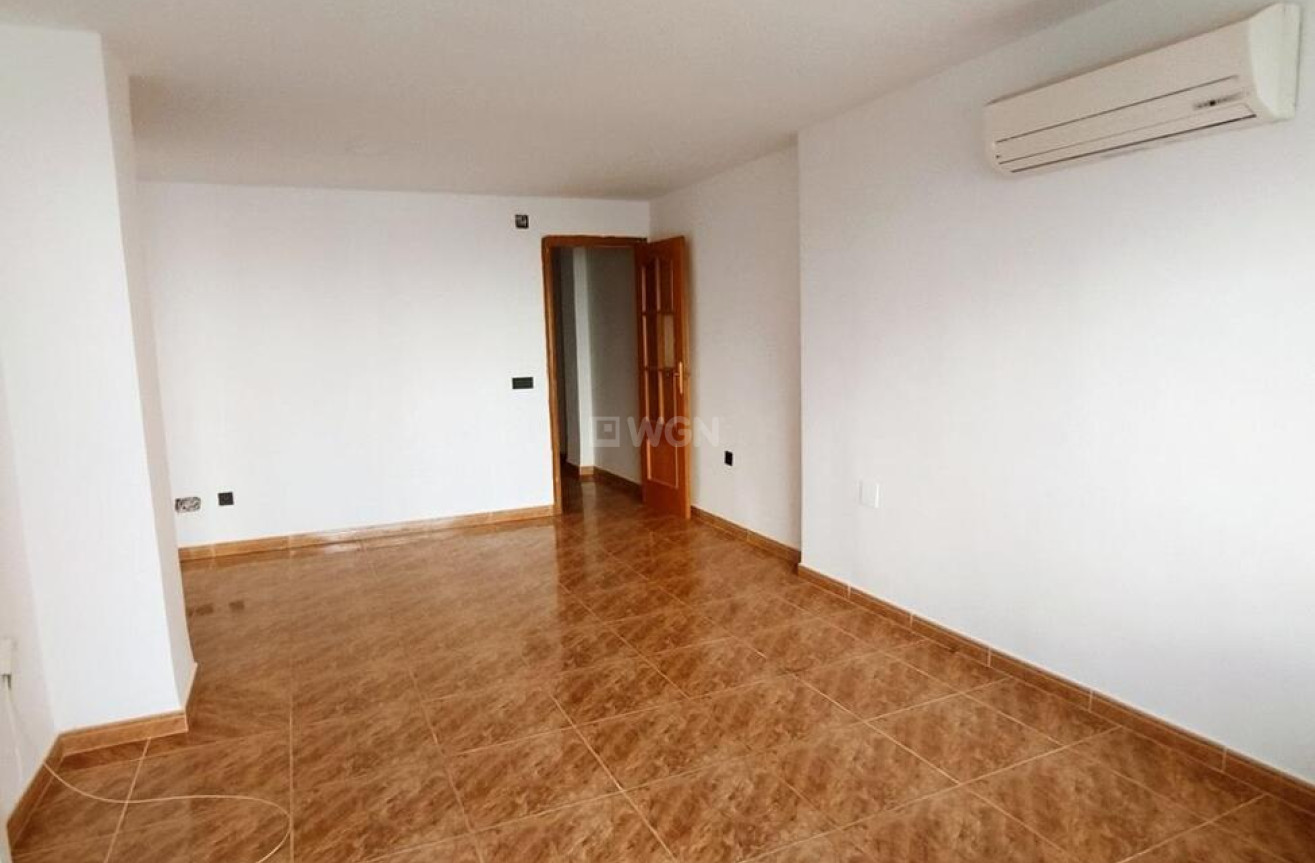 Resale - Apartment / flat - Torrevieja - DOWNTOWN