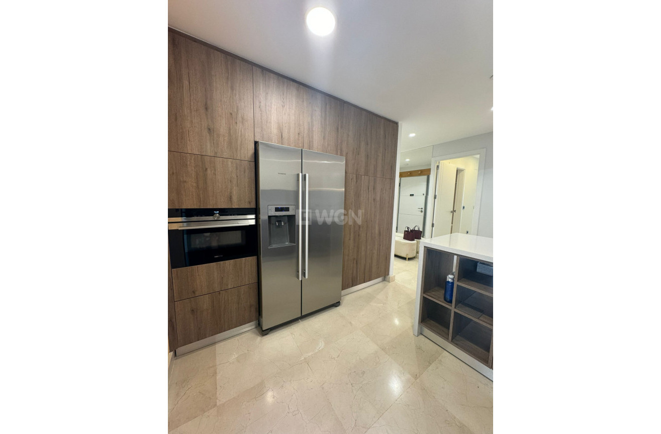 Reventa - Apartamento / piso - Benidorm - Costa Blanca