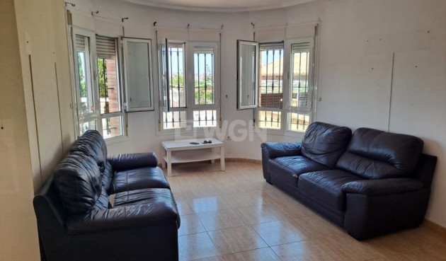 Odsprzedaż - Villa - Los Montesinos - Costa Blanca