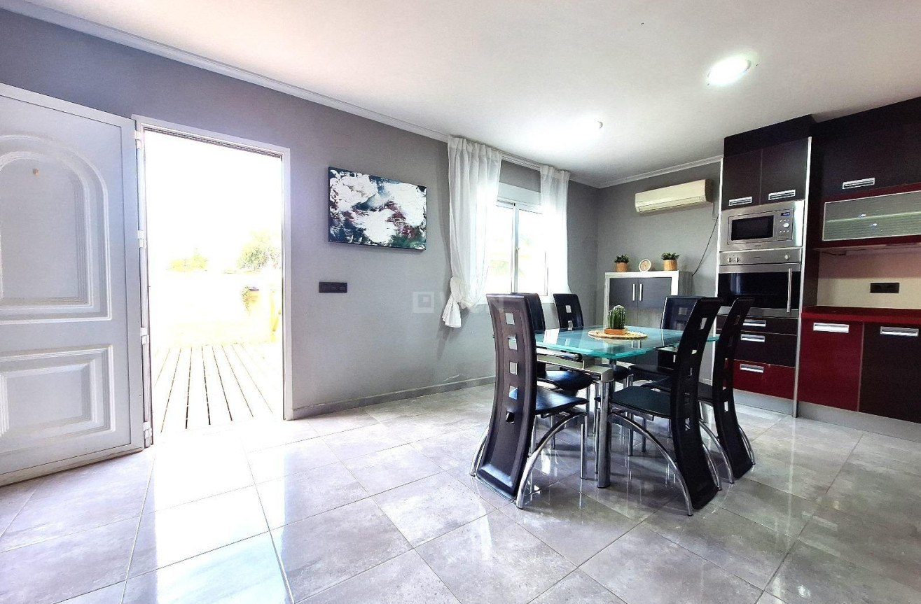 Resale - Bungalow - Torrevieja - San Luis