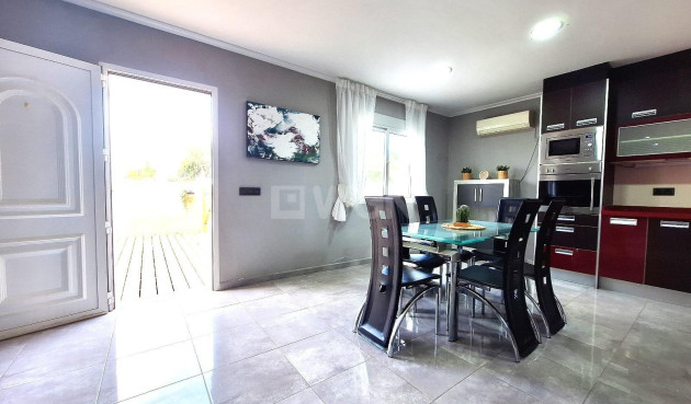 Resale - Bungalow - Torrevieja - San Luis