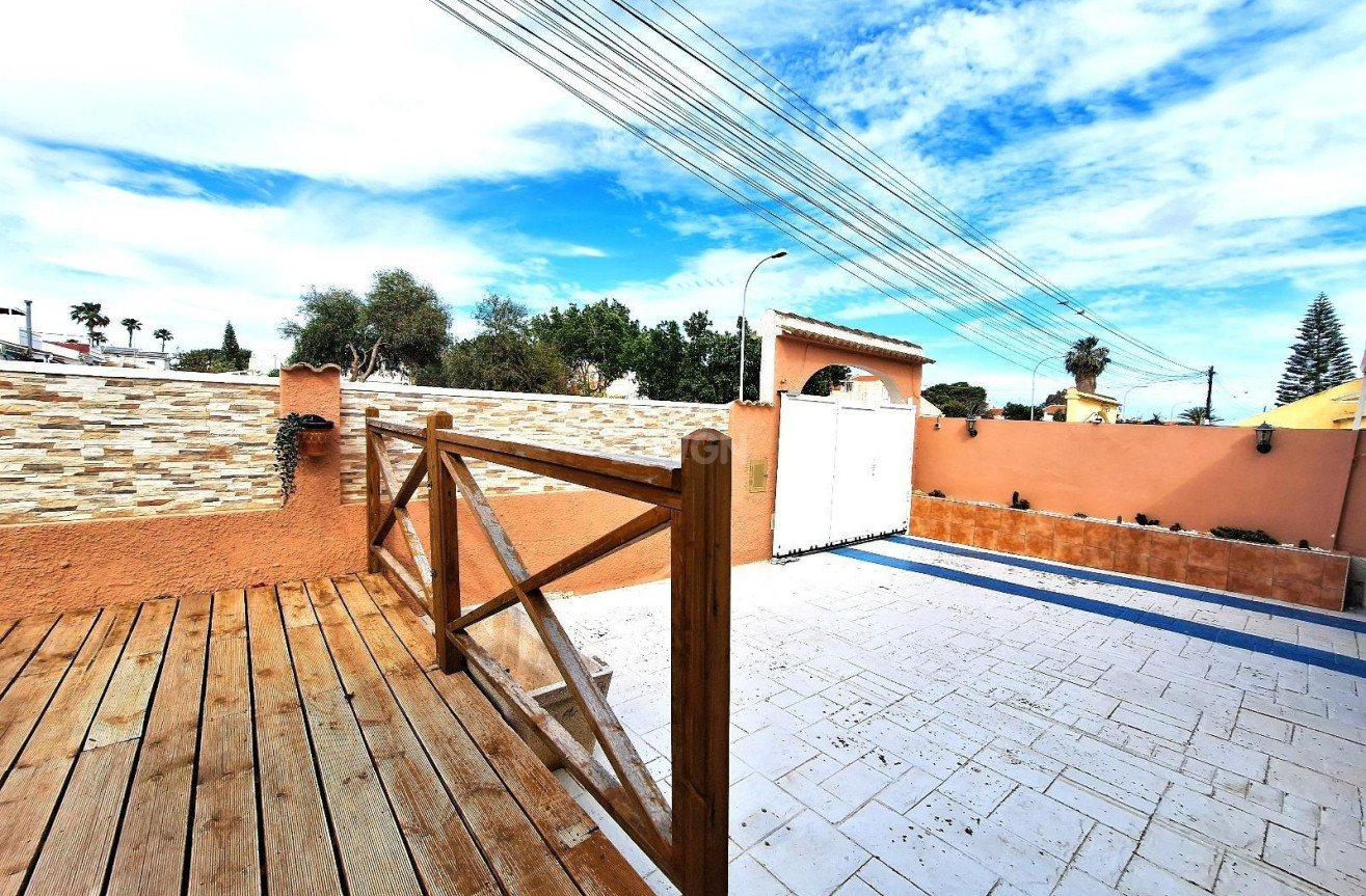 Resale - Bungalow - Torrevieja - San Luis