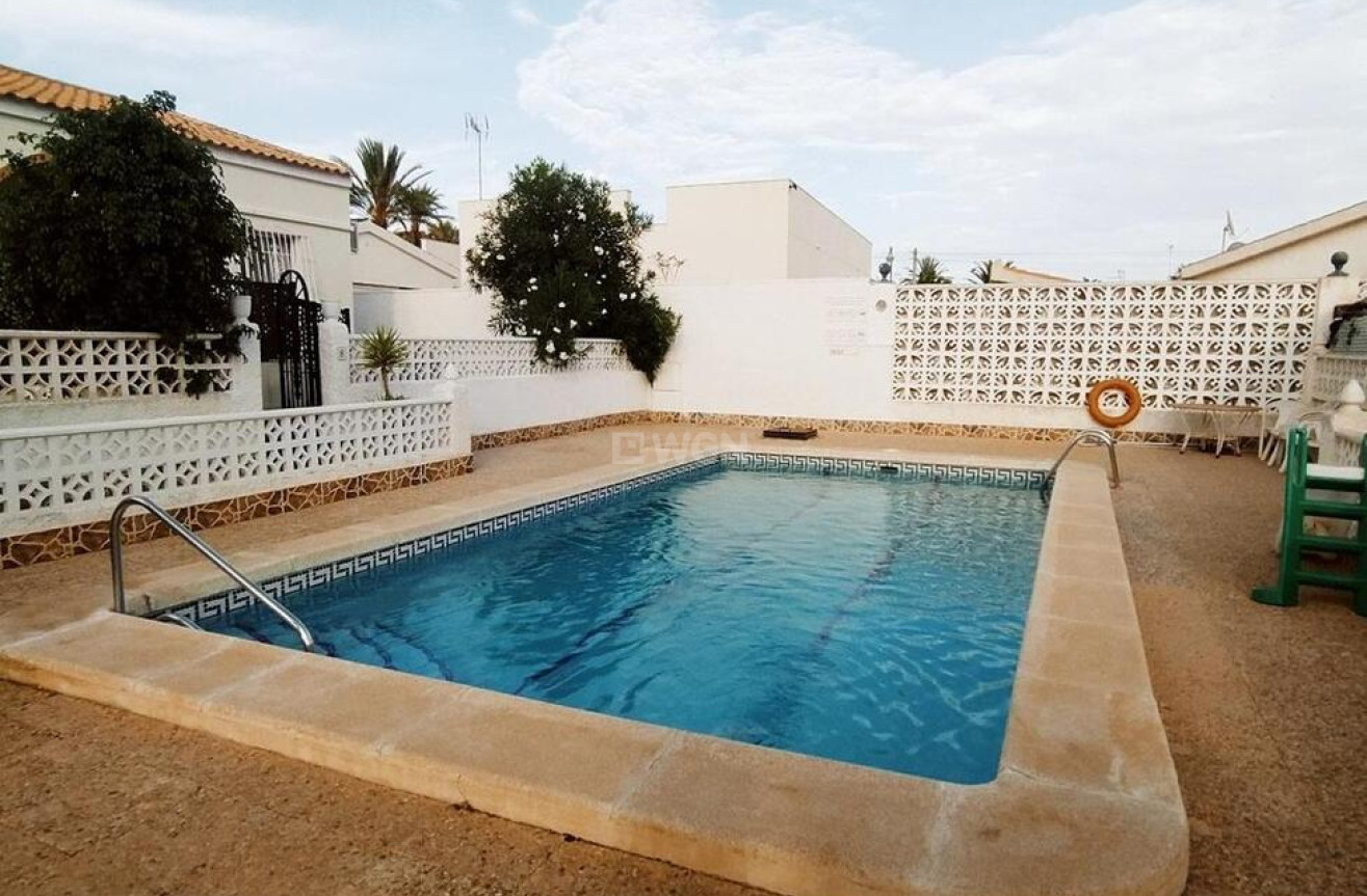 Odsprzedaż - Bungalow - Torrevieja - Nueva Torrevieja