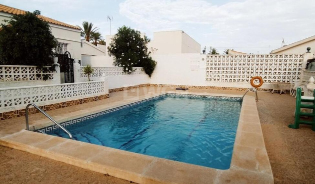 Resale - Bungalow - Torrevieja - Nueva Torrevieja