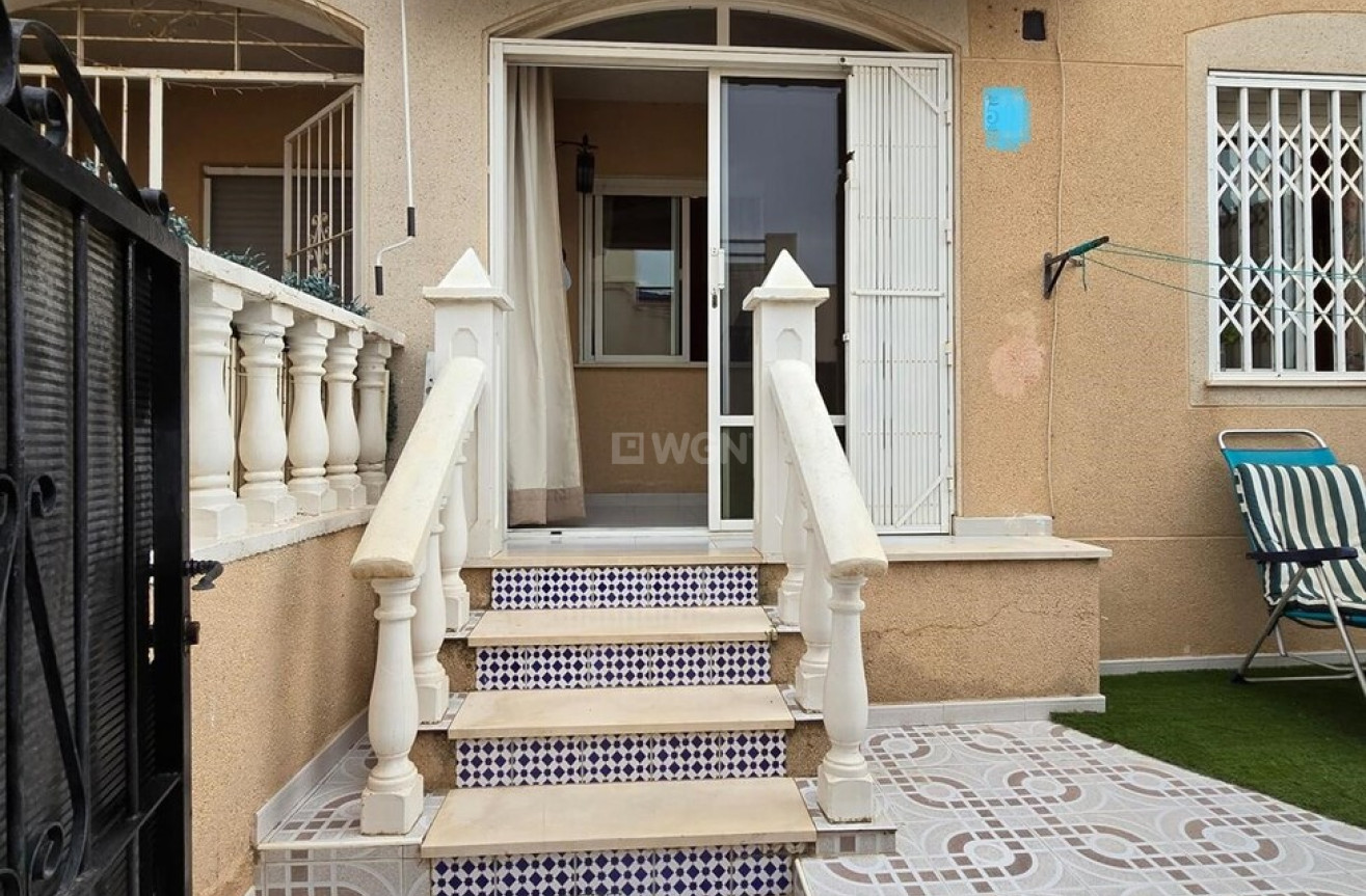 Odsprzedaż - Bungalow - Torrevieja - LOS BALCONES - LAGO JARDIN 2