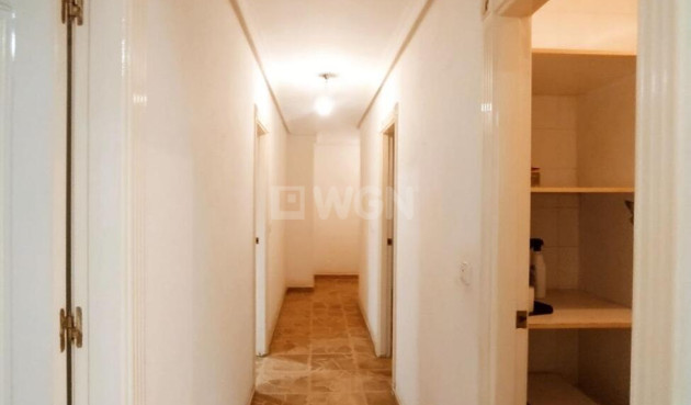 Resale - Apartment / flat - Torrevieja - DOWNTOWN