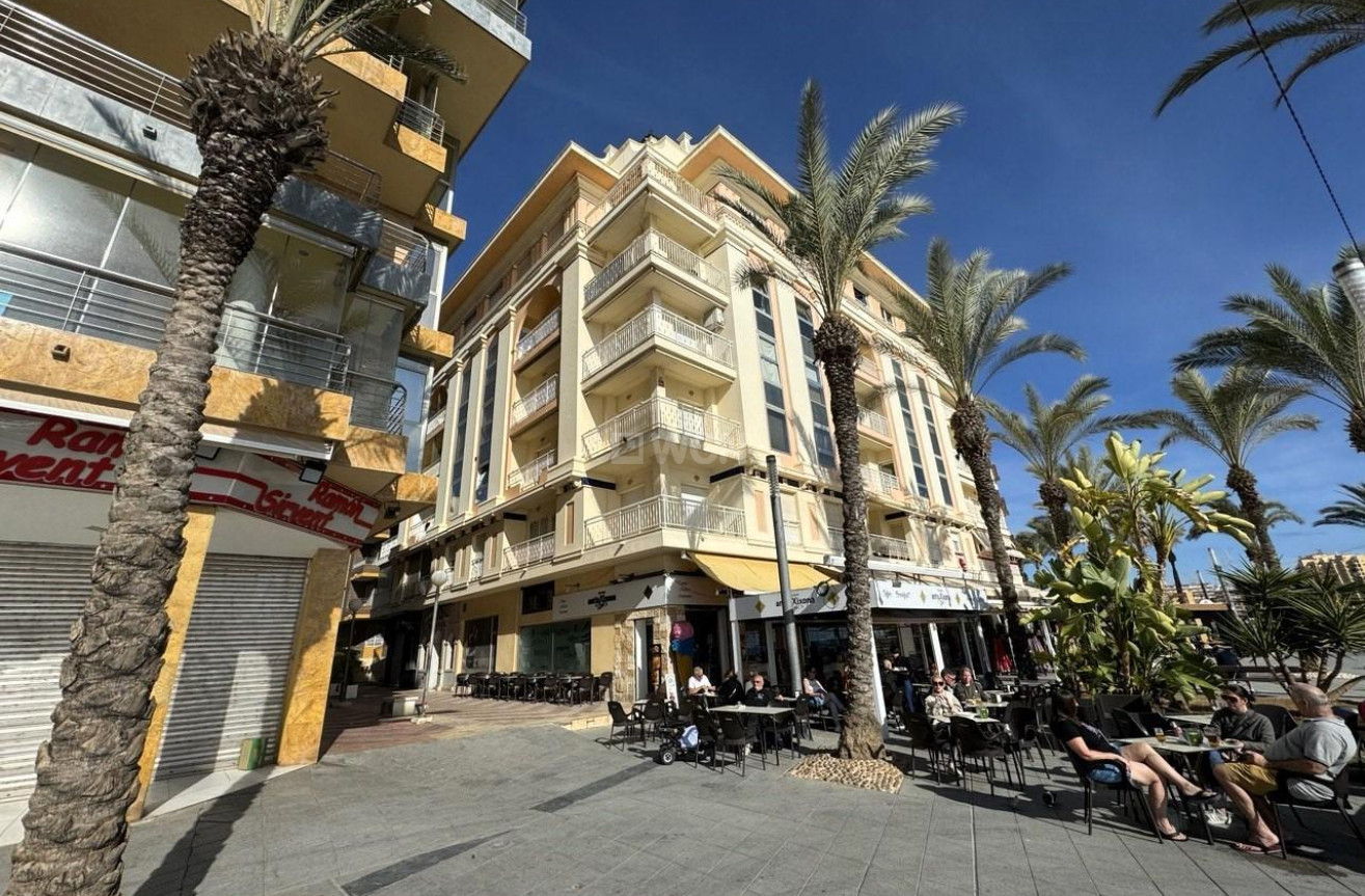 Resale - Apartment / flat - Torrevieja - Costa Blanca