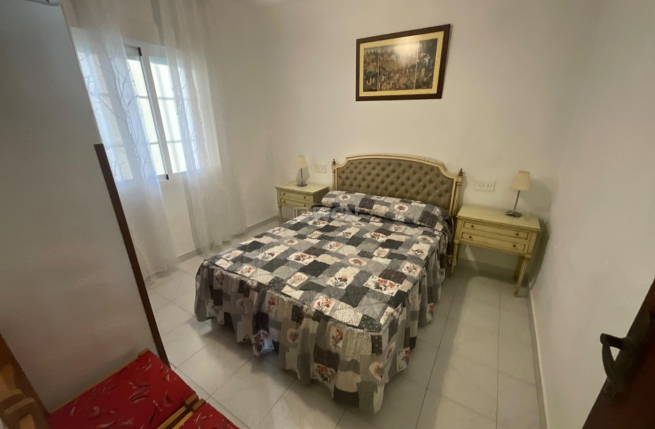 Resale - Apartment / flat - Torrevieja - La Mata