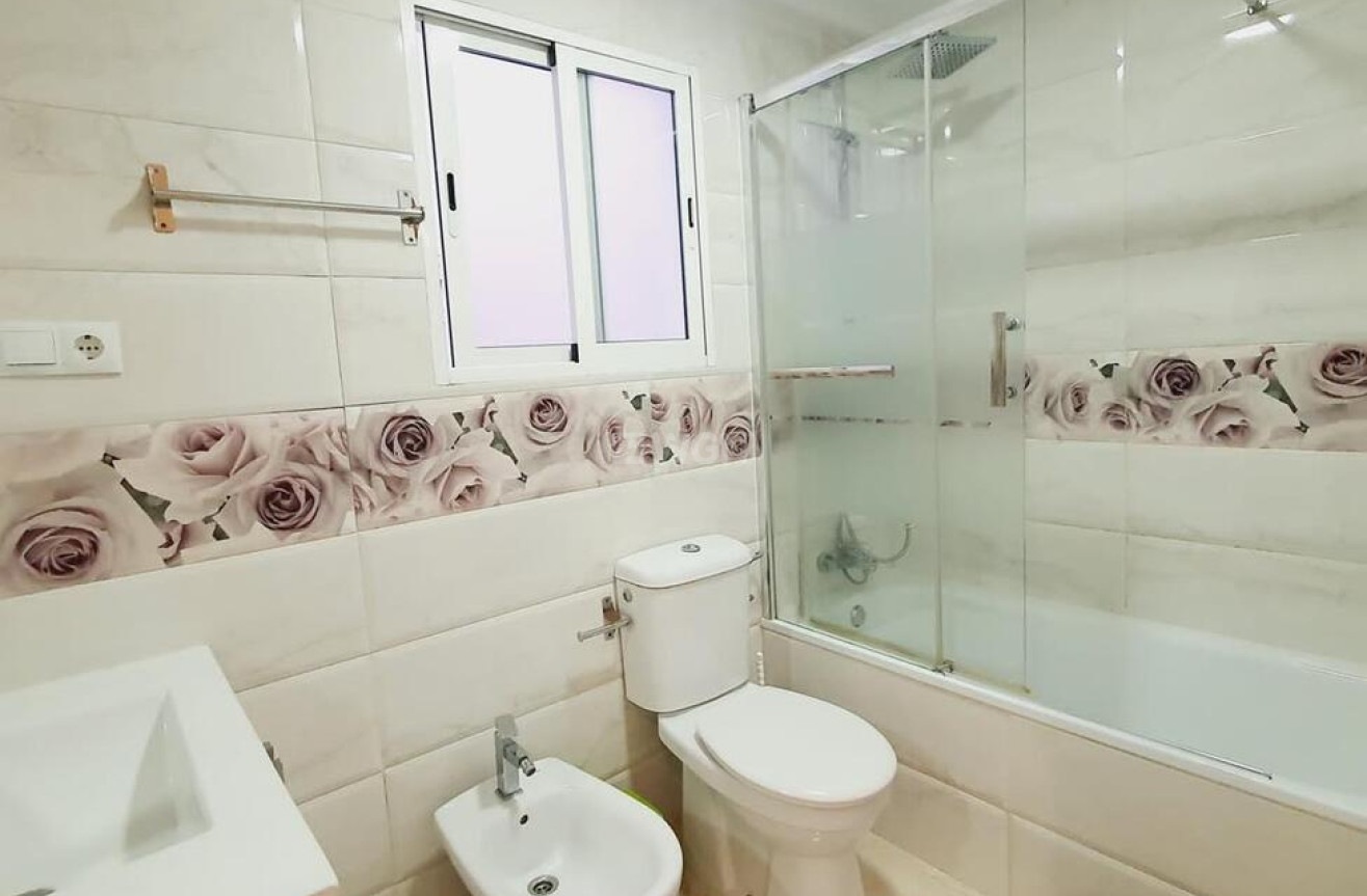 Reventa - Apartamento / piso - Torrevieja - DOWNTOWN