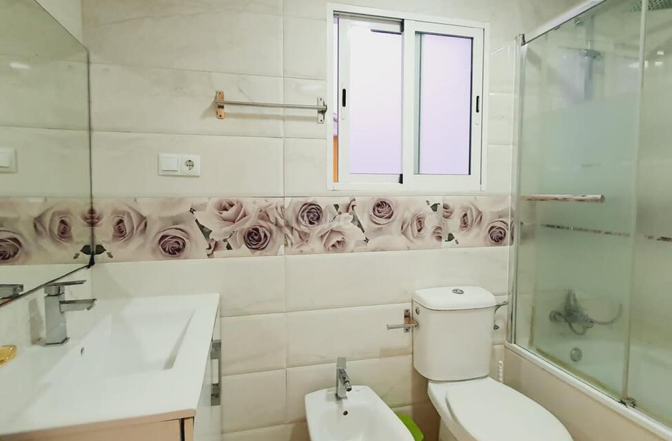 Reventa - Apartamento / piso - Torrevieja - DOWNTOWN