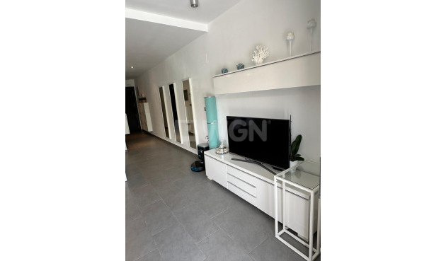 Resale - Apartment / flat - Torrevieja - La Mata