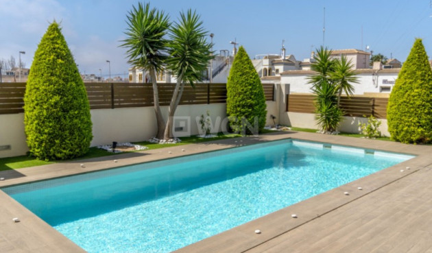 Resale - Villa - Torrevieja - Costa Blanca