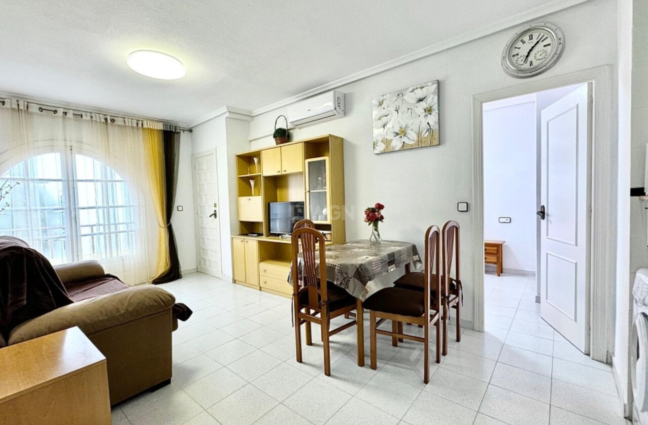 Resale - Apartment / flat - Torrevieja - Costa Blanca