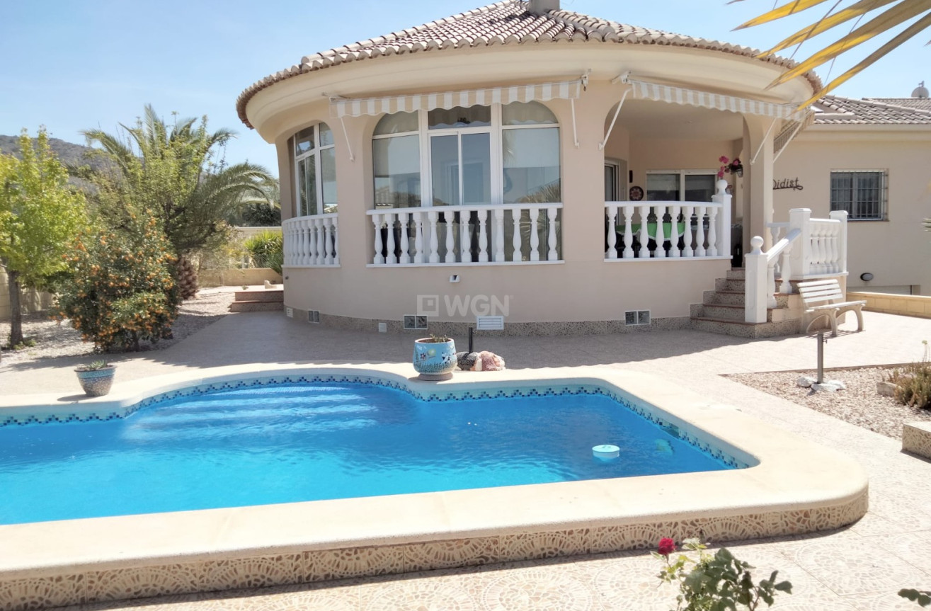 Resale - Villa - La Romana - Inland