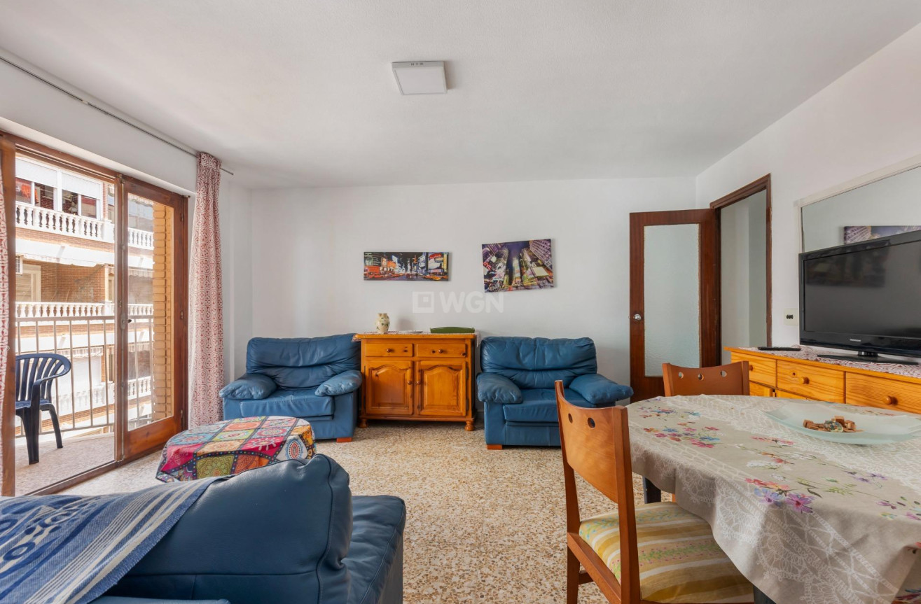 Resale - Apartment / flat - Torrevieja - Acequion