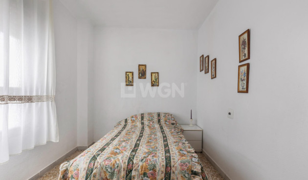 Resale - Apartment / flat - Torrevieja - Acequion