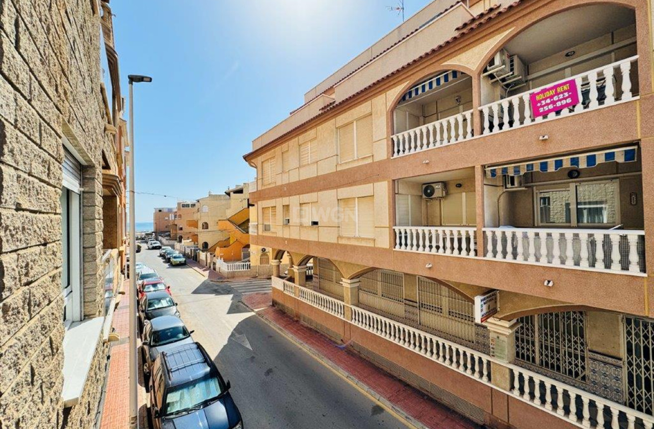 Resale - Apartment / flat - La Mata - Costa Blanca